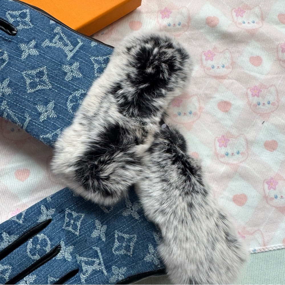 Louis Vuitton Denim Monogram Rabbit Fur Gloves - Picture 2 of 7